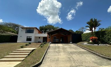 ALQUILER HERMOSA CASA CAMPESTRE, SECTOR EL TIGRE CERRITOS PEREIRA