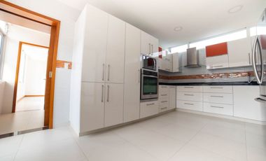 Descubre Tu Próximo Hogar En Esta Encantadora Casa En Venta!