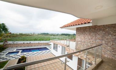 Descubre Tu Próximo Hogar En Esta Encantadora Casa En Venta!
