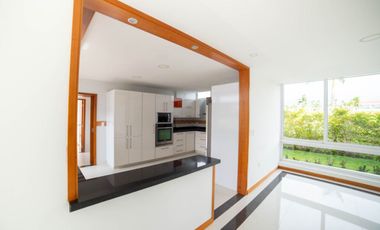 Descubre Tu Próximo Hogar En Esta Encantadora Casa En Venta!