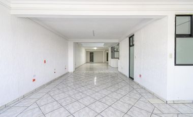 EDIFICIO EN RENTA SOBRE AV ENRIQUE RAMIREZ $330,000