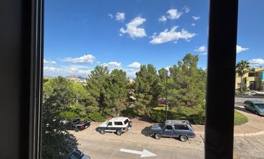 RESIDENCIAL CUMBRES III, FRENTE A PARQUE Y EN ESQUINA CON 3 RECAMARAS