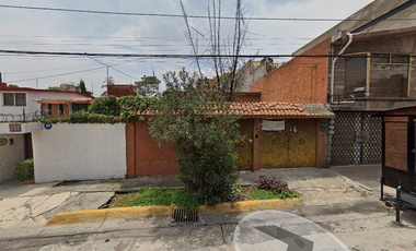 Hermosa casa ubicada en C. Cerro del Mercado 205, Hab los Pirules, 54040 Tlalnepantla, Méx.