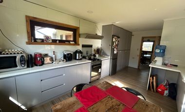 SE VENDE LINDA CASA EN LOS HUALLES OSORNO