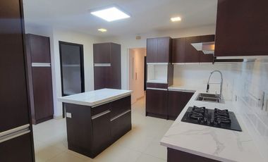 En alquiler Lujoso Departamento Tipo Loft – Planta Baja en River Towers, Samborondon