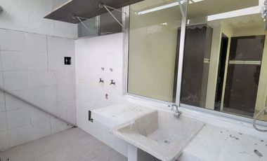 En alquiler Lujoso Departamento Tipo Loft – Planta Baja en River Towers, Samborondon