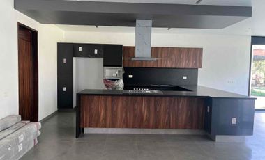 Casa en Venta Paraíso Country Club