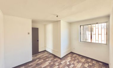 Se arrienda local comercial en Peña al llegar a Argomedo, Curicó