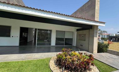 Casa de 1 Nivel Paraíso Country Club