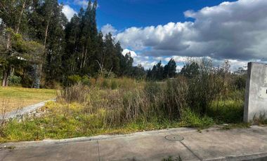 hermoso terreno en venta en pleno Ricaurte