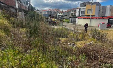 hermoso terreno en venta en pleno Ricaurte