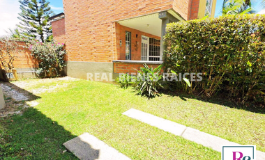 Hermosa casa campestre en unidad cerrada