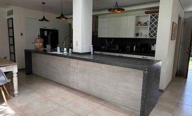 Villa en Venta Paraiso Country Club