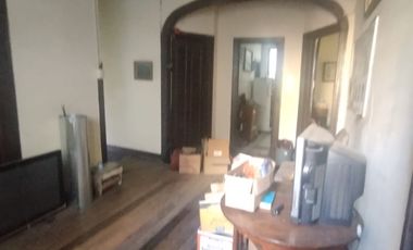 Se vende negocio de botillería y Mini-Market con propiedad comercial incluida,Santiago Centro