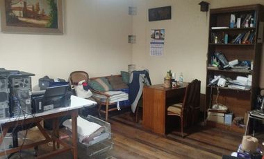 Se vende negocio de botillería y Mini-Market con propiedad comercial incluida,Santiago Centro