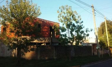 OPORTUNIDAD INVERSOR: Casa + Casa a terminar