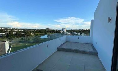 Departamento Penthouse en Venta Paraíso Country Club
