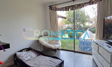 Casa En Venta En Adobe De Nogales, Machalí