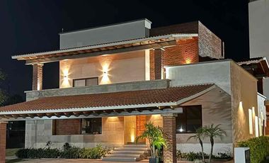 Casa en Venta Paraíso Country Club