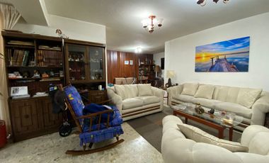 Casa en Venta para remodelar, Ciudad Satélite, Naucalpan de Juárez, Edo. de Mex