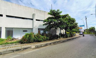 LOCAL COMERCIAL EN VENTA EN EL CENTRO DE MONTERIA