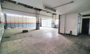 LOCAL COMERCIAL EN VENTA EN EL CENTRO DE MONTERIA