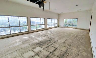 LOCAL COMERCIAL EN VENTA EN EL CENTRO DE MONTERIA
