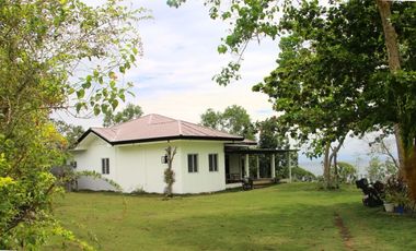 3BR Cliff House with Panoramic Ocean Views and Stunning Sunsets