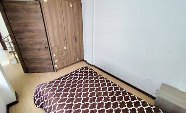 🏠 VENDO CASA ESQUINERA TRES PLANTAS. (San Antonio – Mitad del Mundo)