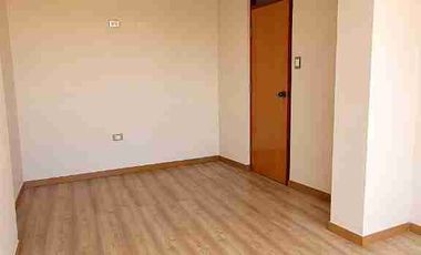 Departamento en venta- frente al parque Micaela Bastidas - 03 habitaciones + terraza + cochera