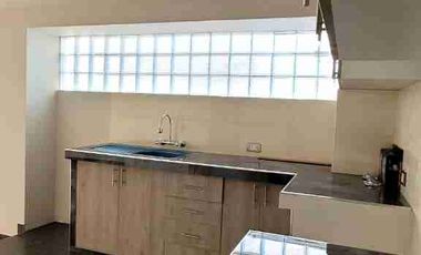 Departamento en venta- frente al parque Micaela Bastidas - 03 habitaciones + terraza + cochera