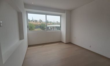 DEPARTAMENTO EN RENTA EN TORRE CON ELEVADOR, CLUSTER VALLE DE PORTO, LOMAS DE ANGELOPOLIS