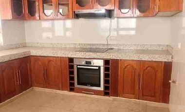 Casa en venta - Urb. Santa María Duplex con amplio patio-3er piso independiente