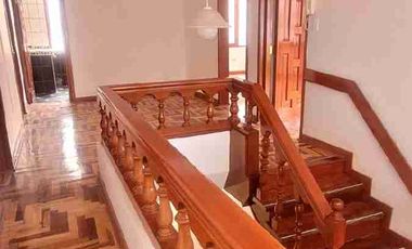 Casa en venta - Urb. Santa María Duplex con amplio patio-3er piso independiente