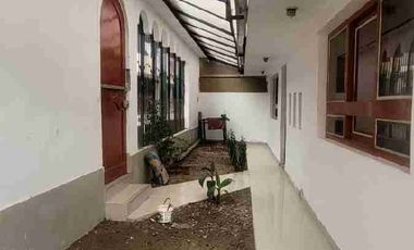 Casa en venta - Urb. Santa María Duplex con amplio patio-3er piso independiente