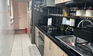 Se vende lindo departamento,primer piso, comuna de. sector Pie Andino, Pte.. Alto, a 5 minutos Mall Tobalaba, casi nuevo