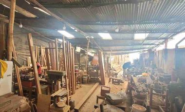 En venta: Casa como terreno en Urbanización Humberto Vidal Unda – Santa Ana