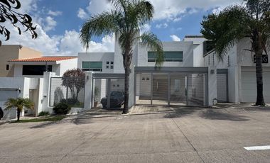 🏡 Casa en Renta en Cañada del Refugio Norte