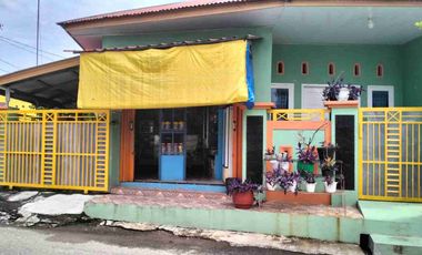 DIJUAL RUMAH POSISI HOOK DAN ADA WARUNG