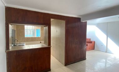 En Venta Casa De 2 Pisos; 4d, 2b Y E, En pje. Cautín, La Florida (metro Santa Julia)