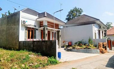 rumah kulon progo yogyakarta
