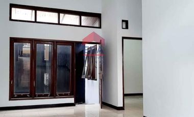 Rumah siap huni  Pondok Mutiara Indah Cibabat Cimahi