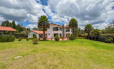 RENTO CASA CAMPESTRE AMOBLADA EM RIONEGRO