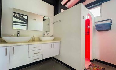 RENTO CASA CAMPESTRE AMOBLADA EM RIONEGRO