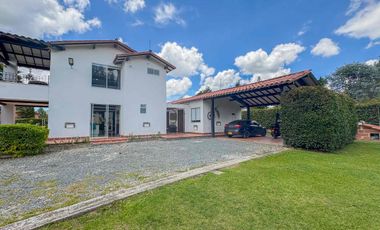 RENTO CASA CAMPESTRE AMOBLADA EM RIONEGRO