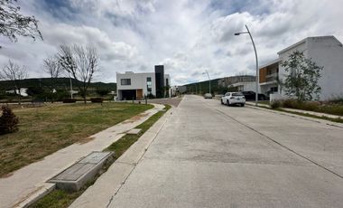 VENTA TERRENO HABITACIONAL de 199 m2 en Residencial El Encino, S. del Olmo Lt.1