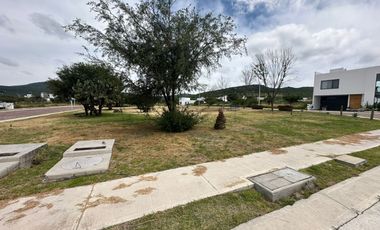 VENTA TERRENO HABITACIONAL de 199 m2 en Residencial El Encino, S. del Olmo Lt.1