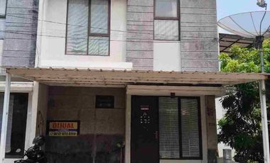 Rumah Hook Semi Furnished di Galuhmas Karawang