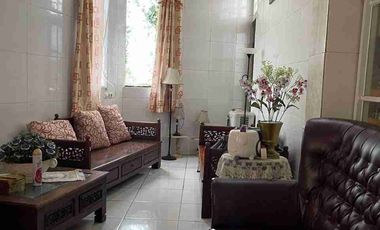 Ruko 3 lantai lokasi pinggir jalan raya dekat rumah sakit di kaliabang tengah bekasi utara