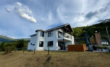 Casa Comercial Amoblada En Arriendo en La Mina ,Envigado Antioquia